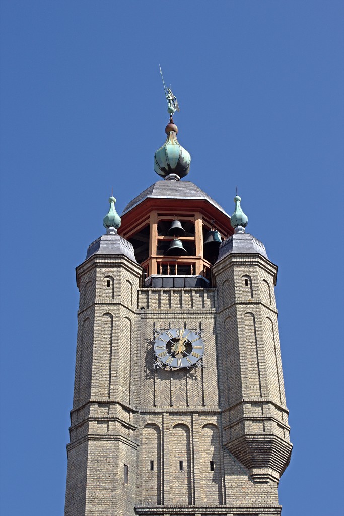 Sint-Winoksbergen Bergen Bergues Duinkerken frankrijk france vestingstad departement du Nord Winoksbergen hdr picardie Piektorre tour Pointue